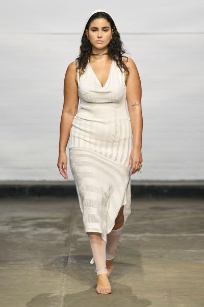 Karoline Vitto 26FW001